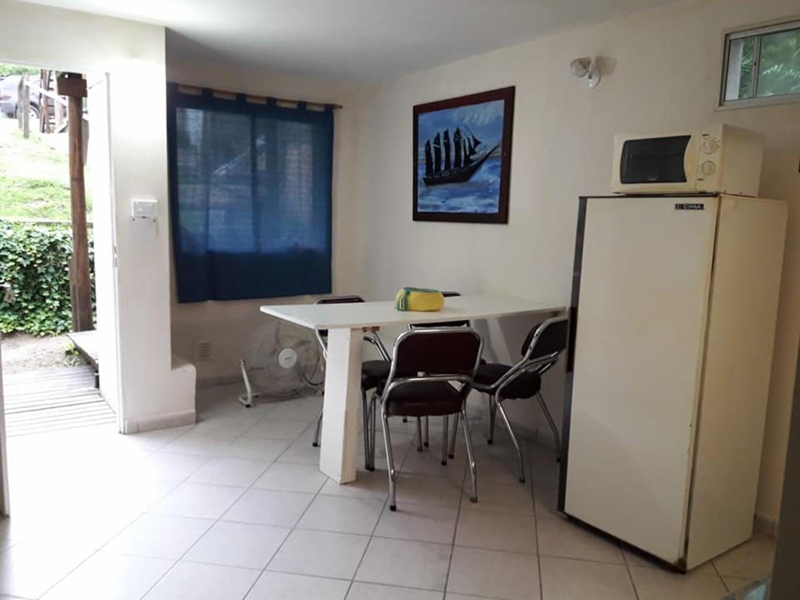 COMPLEJO DE 4 DEPARTAMENTOS + 1 CASA - 1