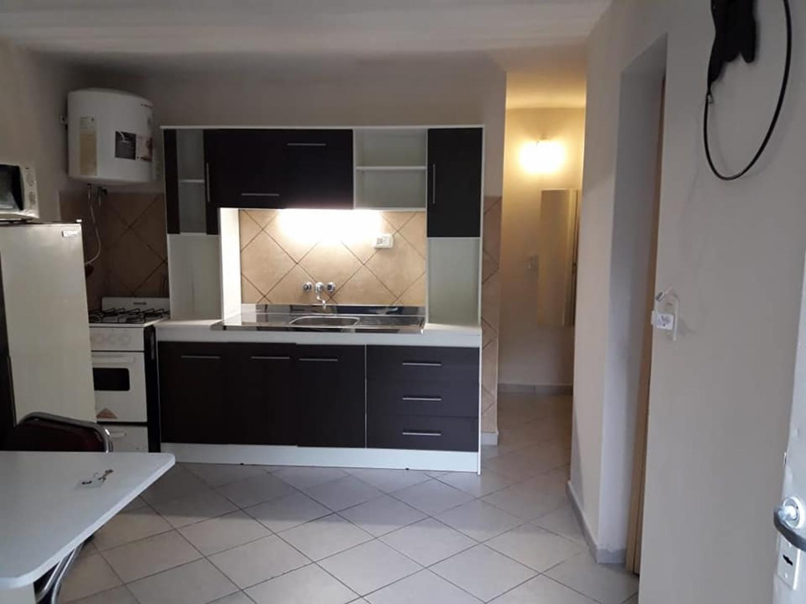 COMPLEJO DE 4 DEPARTAMENTOS + 1 CASA - 5