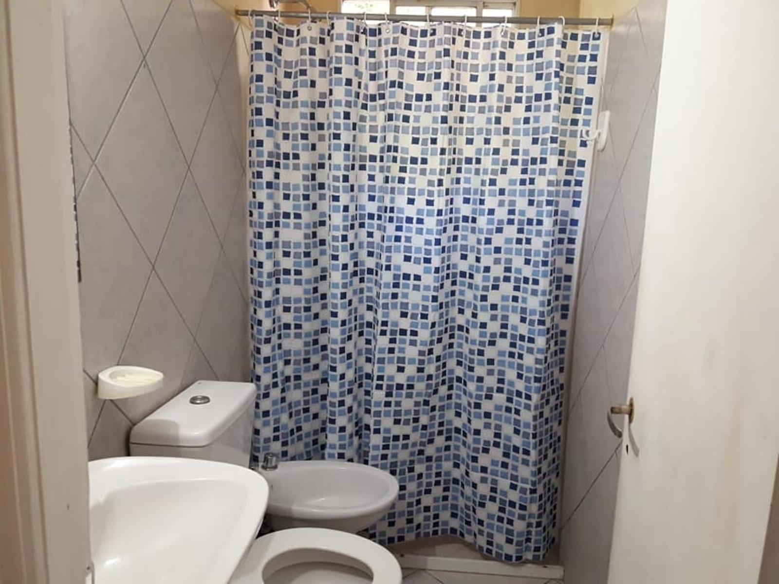 COMPLEJO DE 4 DEPARTAMENTOS + 1 CASA - 6