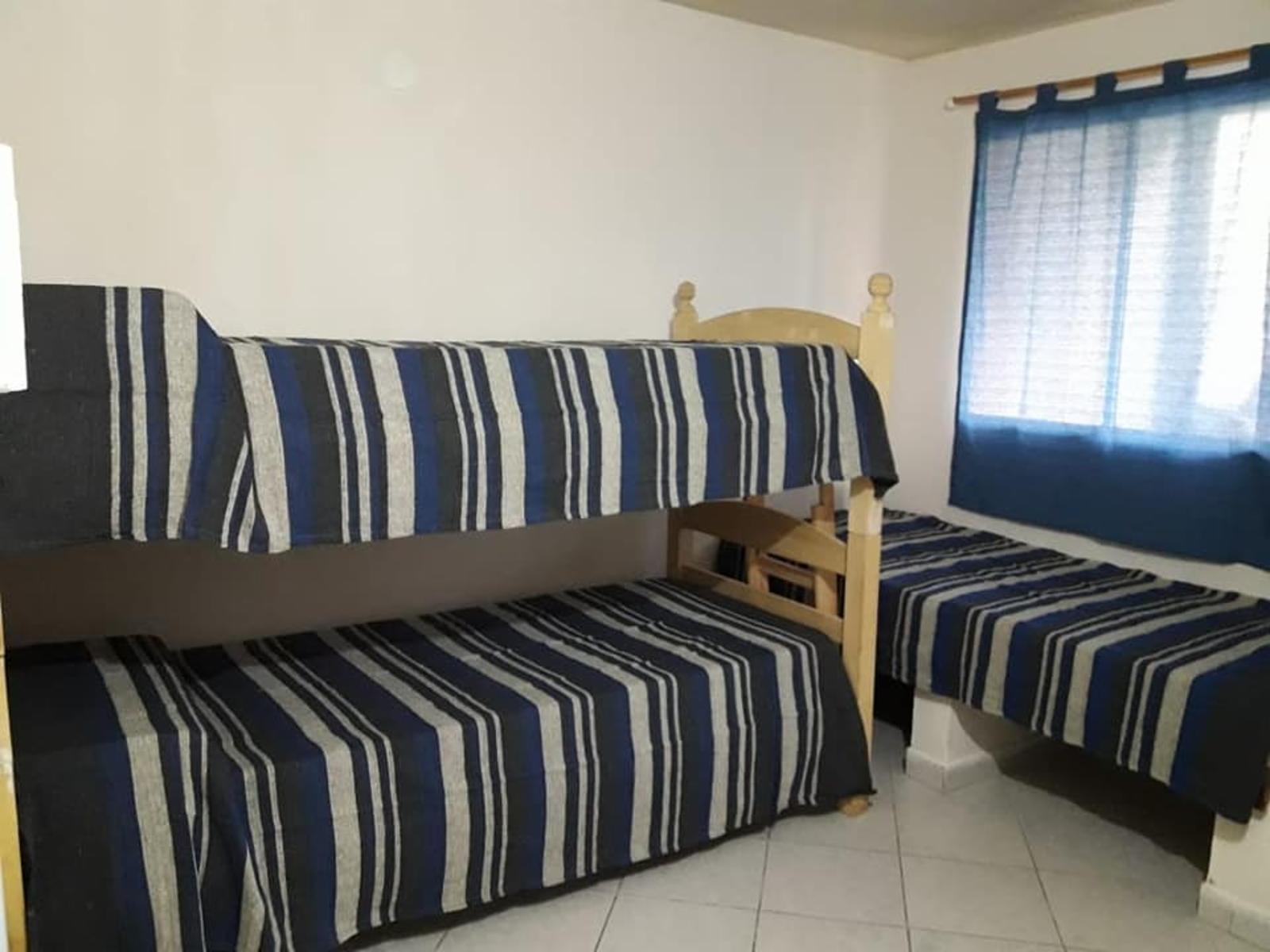 COMPLEJO DE 4 DEPARTAMENTOS + 1 CASA - 9