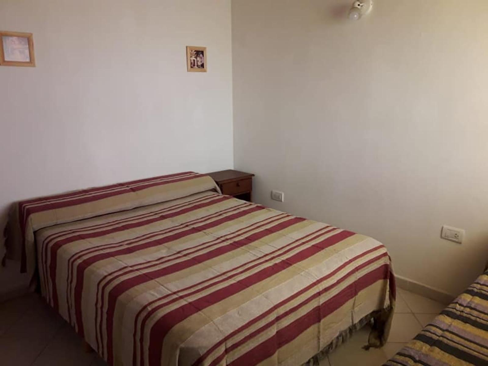 COMPLEJO DE 4 DEPARTAMENTOS + 1 CASA - 10