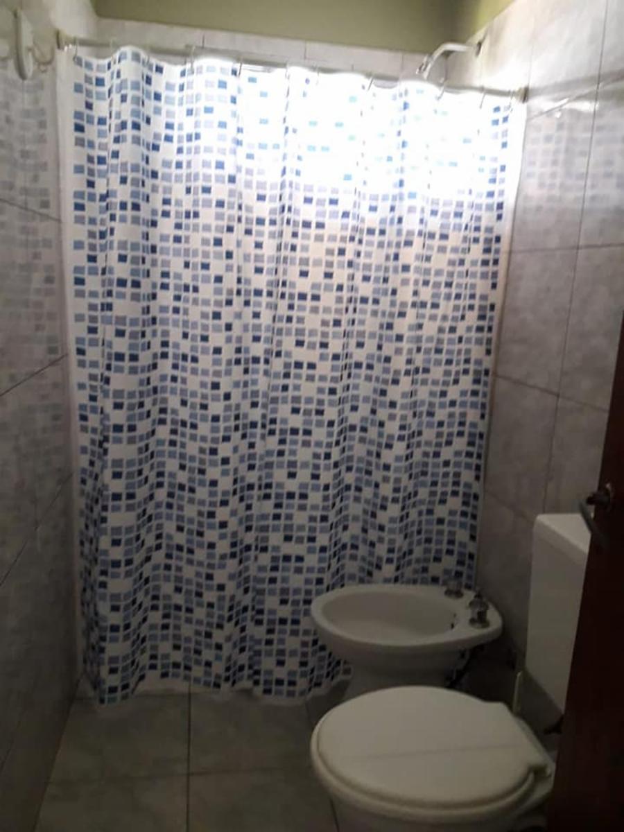 COMPLEJO DE 4 DEPARTAMENTOS + 1 CASA - 11