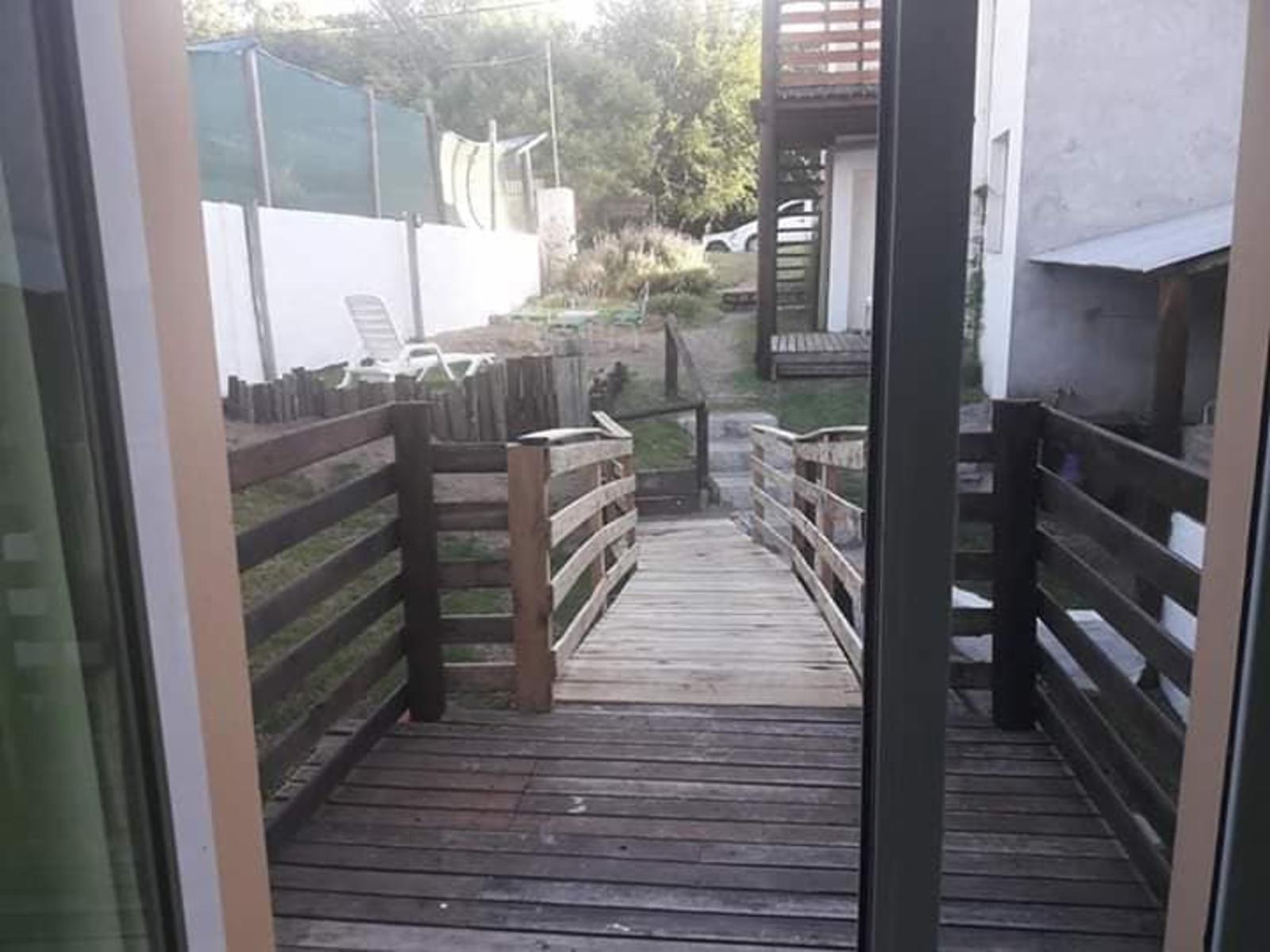 COMPLEJO DE 4 DEPARTAMENTOS + 1 CASA - 13