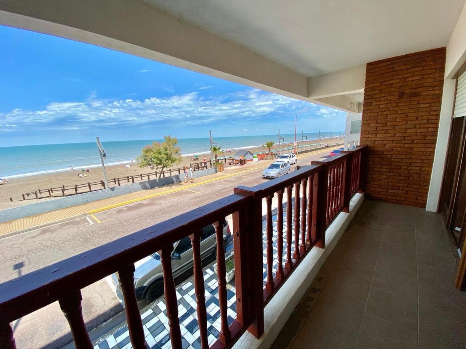 IMPECABLE DEPARTAMENTO 4 DORMITORIOS FRENTE AL MAR - 3
