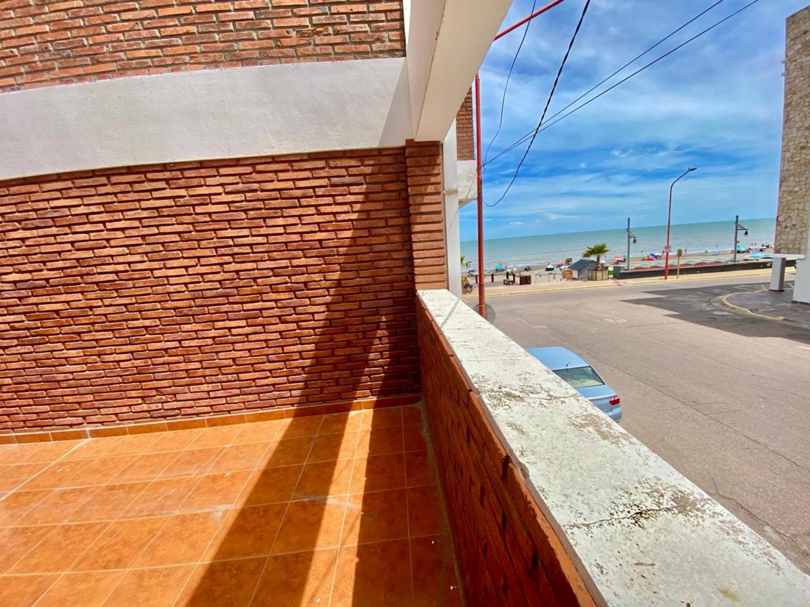 IMPECABLE DEPARTAMENTO 4 DORMITORIOS FRENTE AL MAR - 25