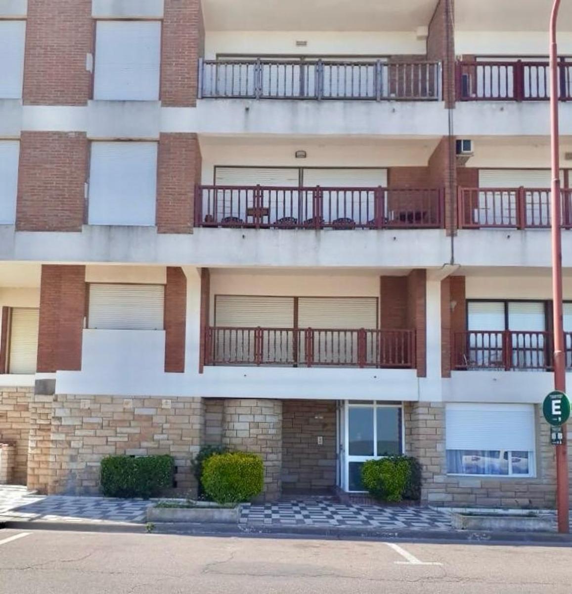 IMPECABLE DEPARTAMENTO 4 DORMITORIOS FRENTE AL MAR - 28