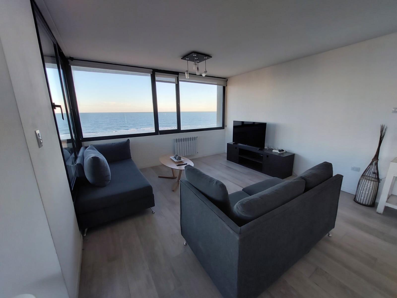 IMPORTANTE SEMIPISO FRENTE AL MAR — foto 3