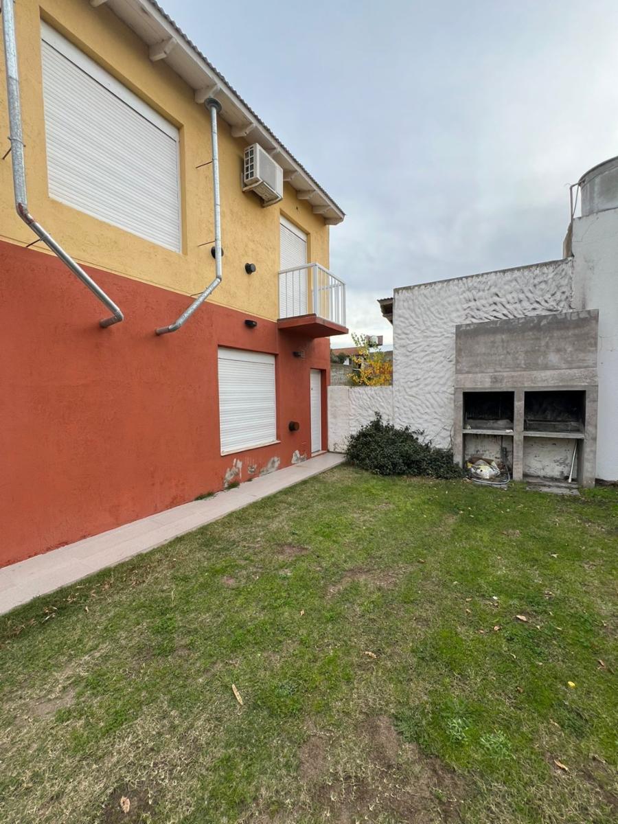HERMOSO DUPLEX EN MONTE DEL ESTE