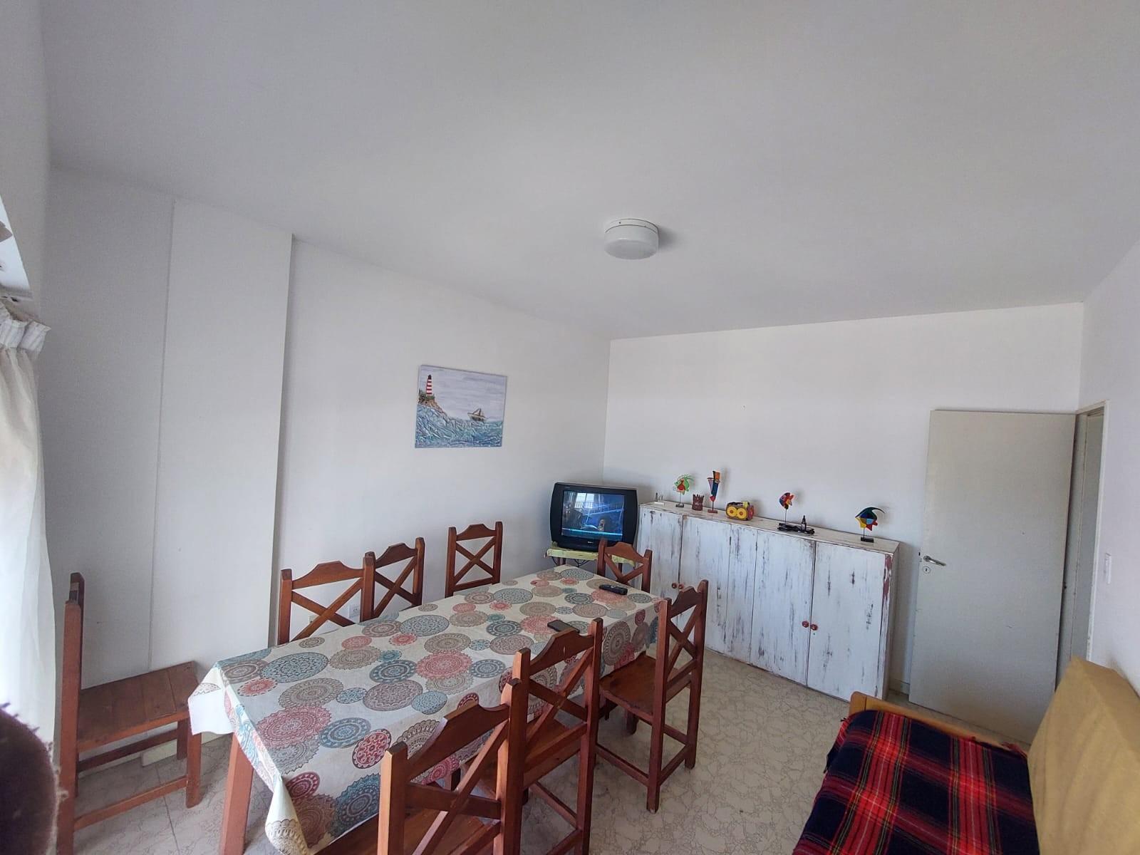 DEPARTAMENTO PARA 8 PERSONAS FRENTE AL MAR - 1