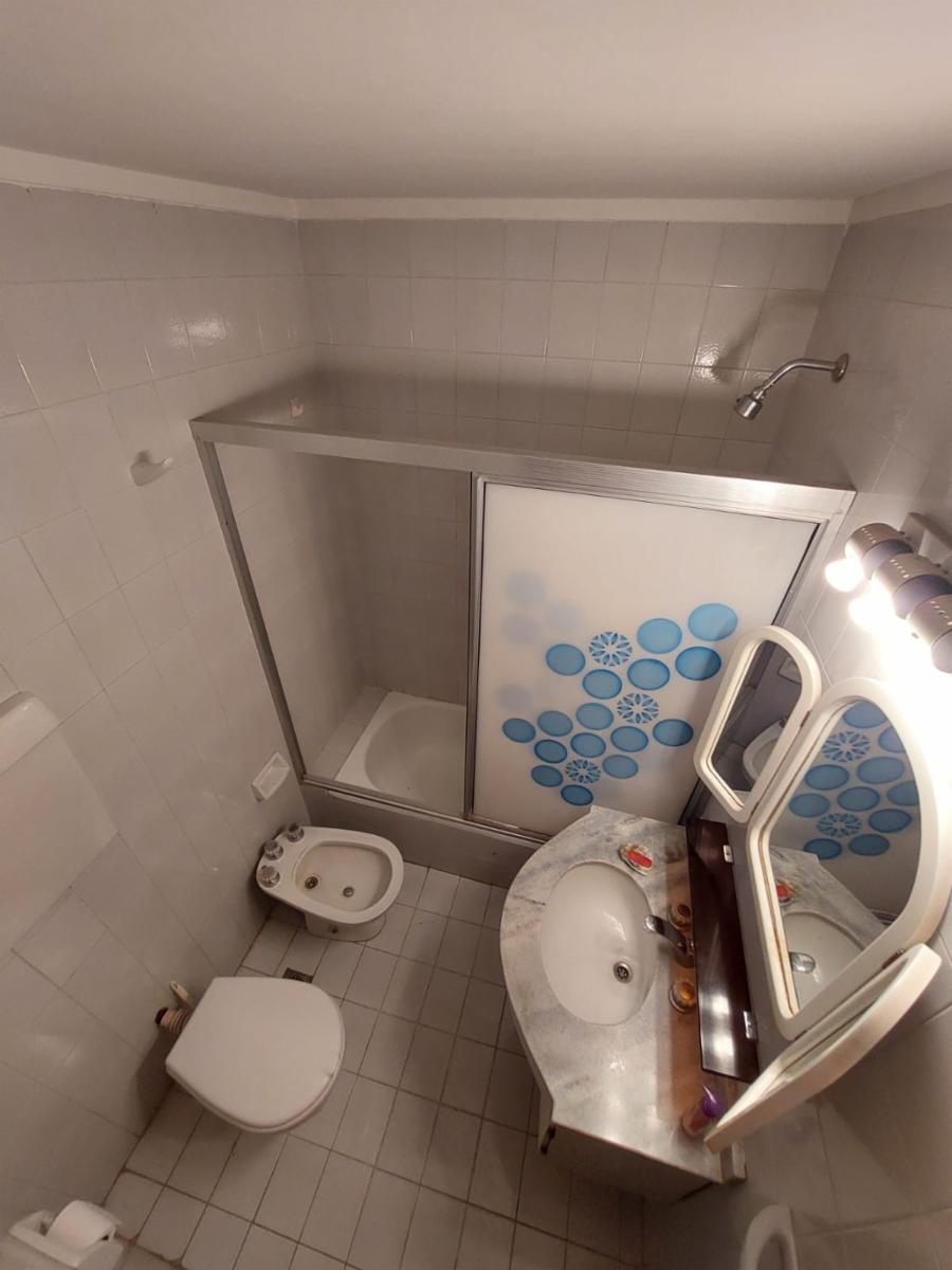 EXCELENTE DEPARTAMENTO EN EDIFICIO SOBRE COSTANERA — foto 8
