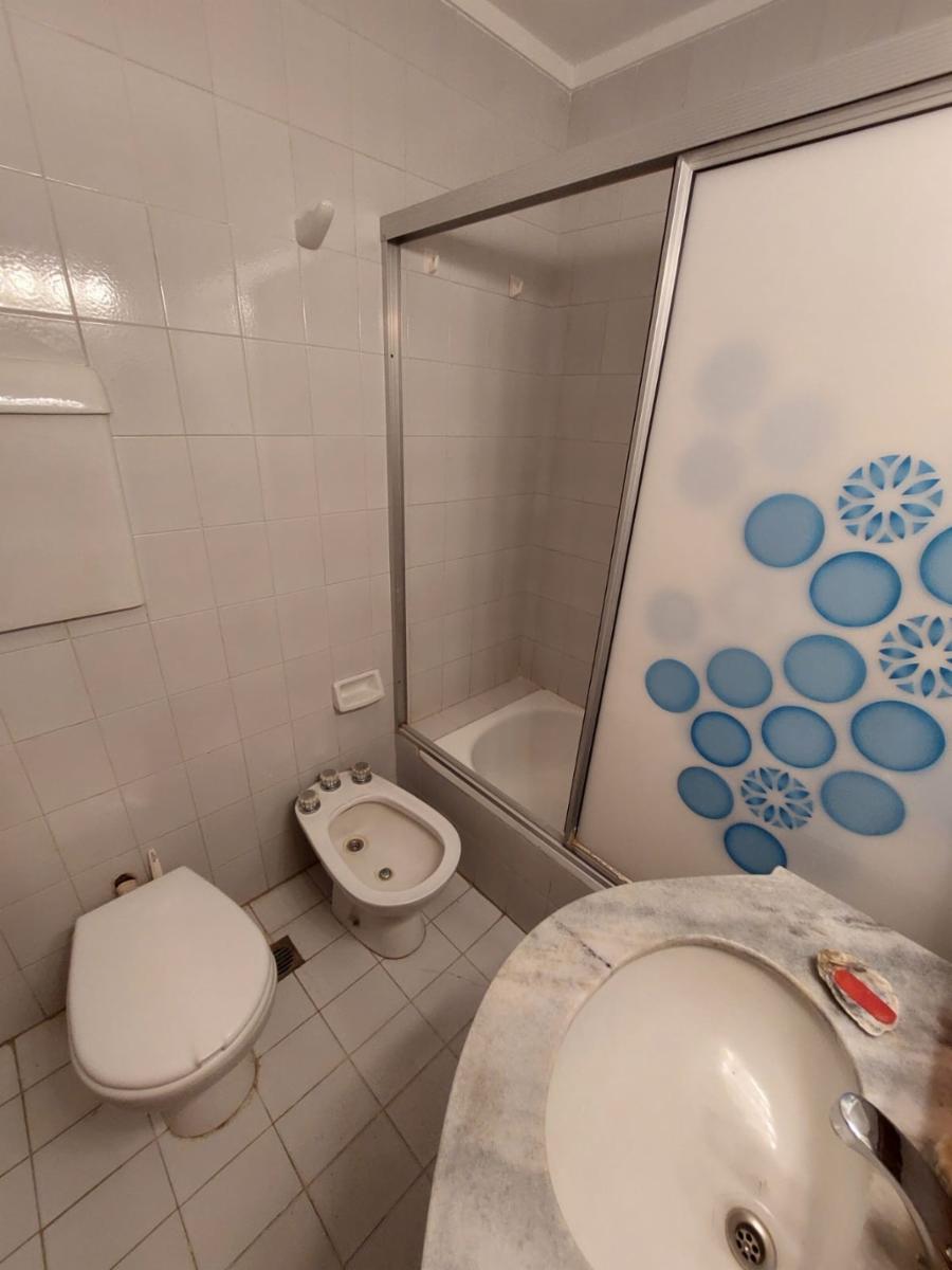 EXCELENTE DEPARTAMENTO EN EDIFICIO SOBRE COSTANERA — foto 10