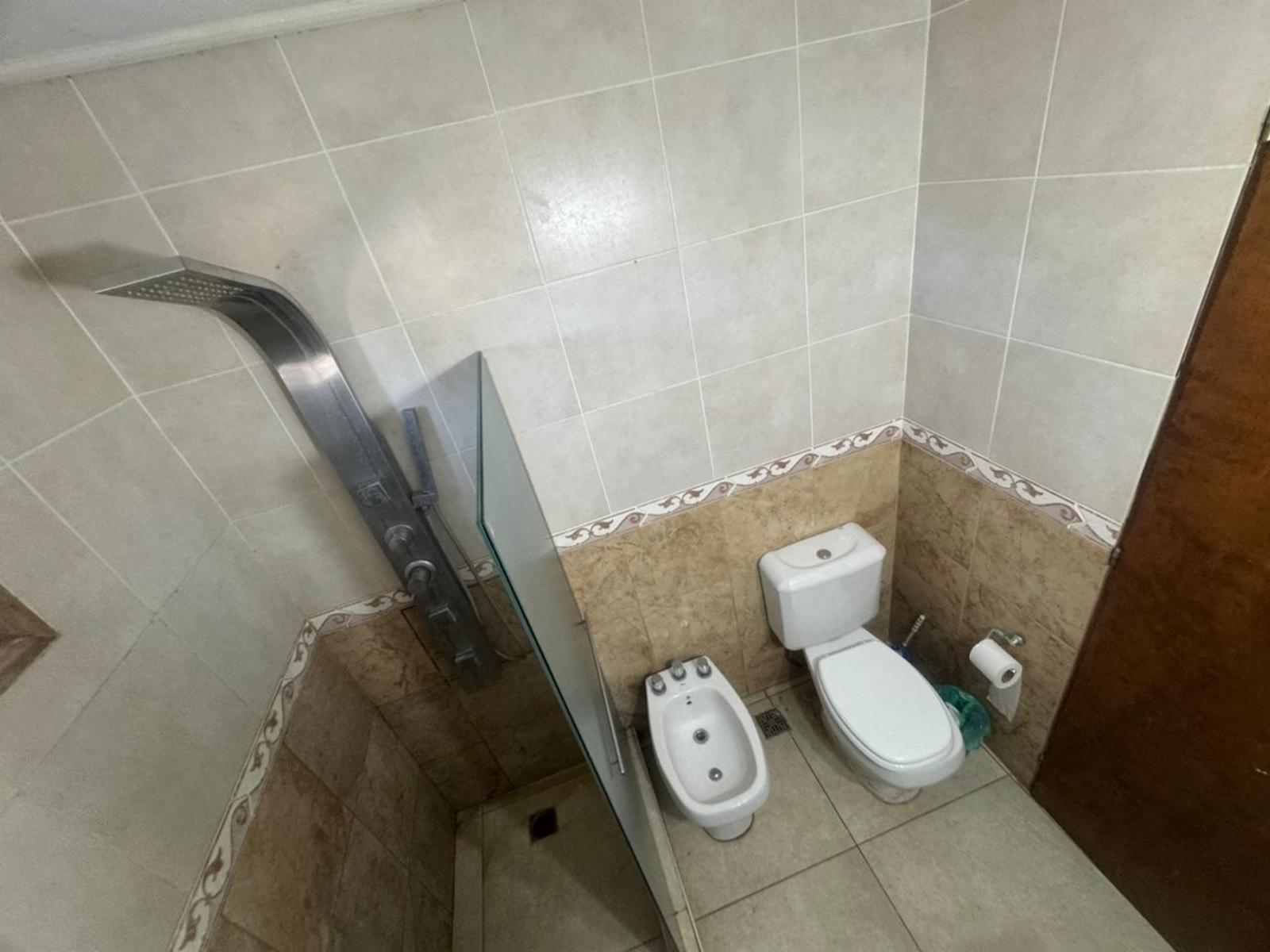 CASA DE 2 DORMITORIO, BARRIO DUFAUR. - 6