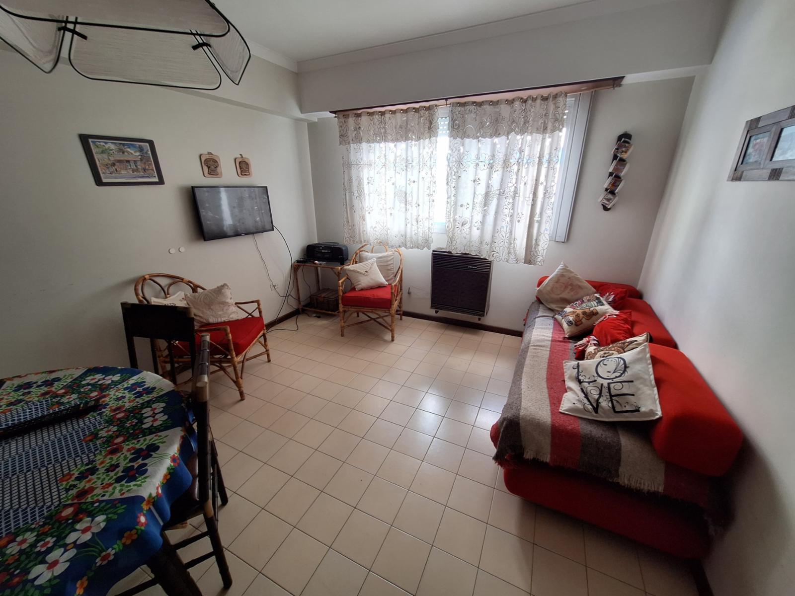 EXCELENTE DEPARTAMENTO 2 DORMITORIOS CON PILETA — foto 3