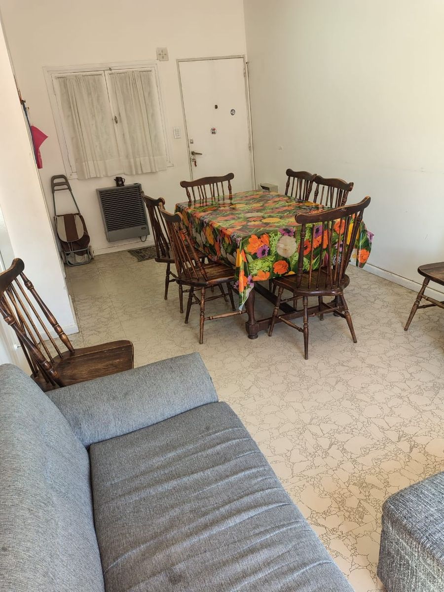 DEPARTAMENTO A UNA CUADRA DEL MAR
