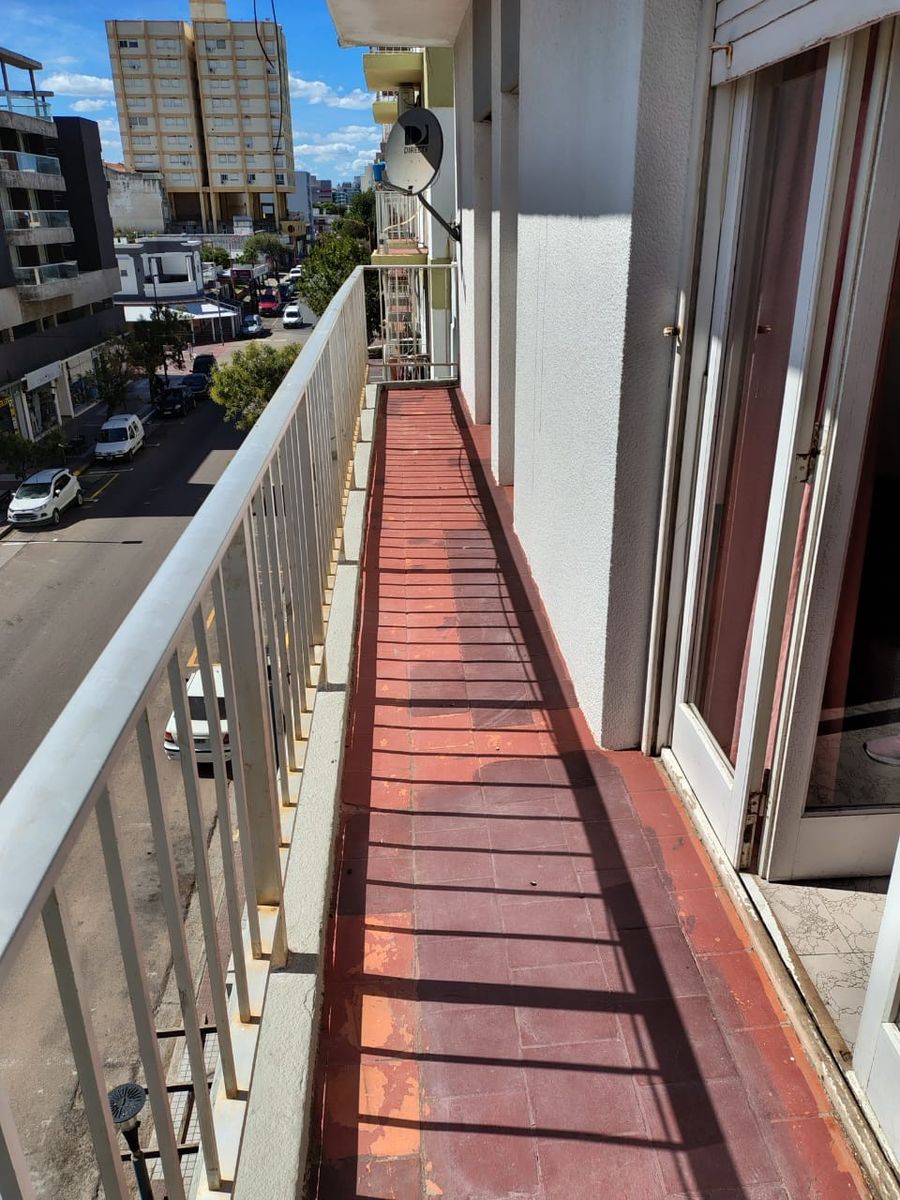 DEPARTAMENTO A UNA CUADRA DEL MAR — foto 12
