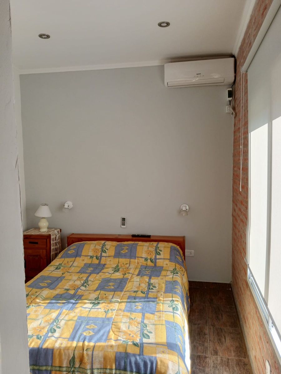 CASA CON DEPARTAMENTO EN BARRIO PARQUE DUFOUR — foto 2
