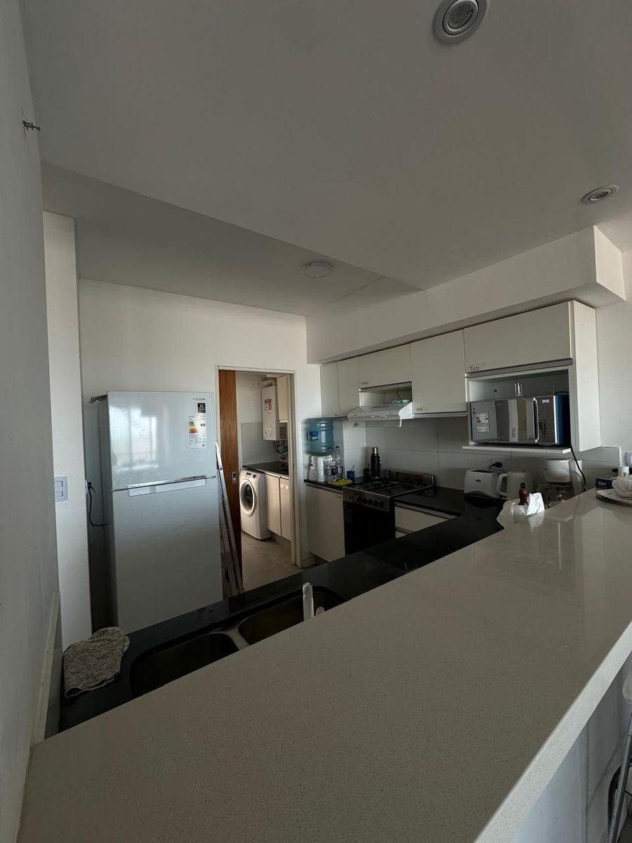 HERMOSO DEPARTAMENTO FRENTE AL MAR - 5
