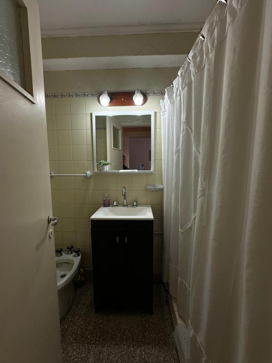 DEPARTAMENTO A 150 METROS DEL MAR CON COCHERA - 1