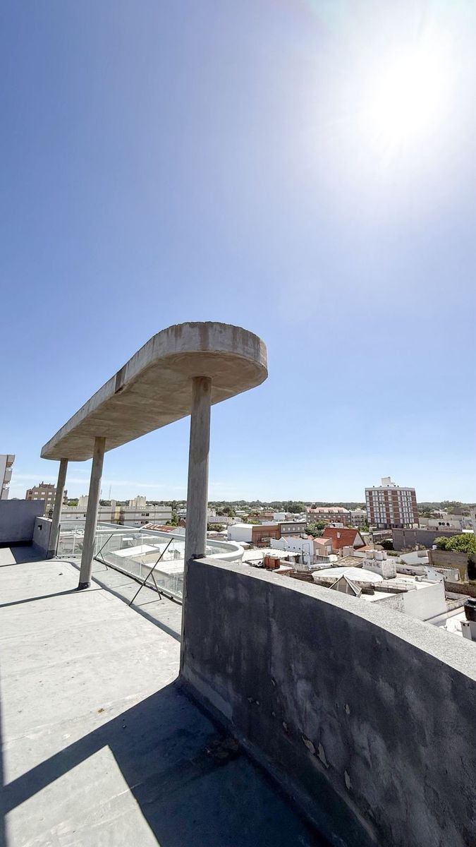 HERMOSO DEPARTAMENTO CENTRICO CON COCHERA - 7