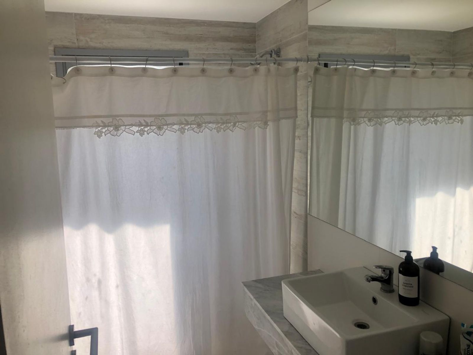 HERMOSO SEMIPISO FRENTE AL MAR — foto 10