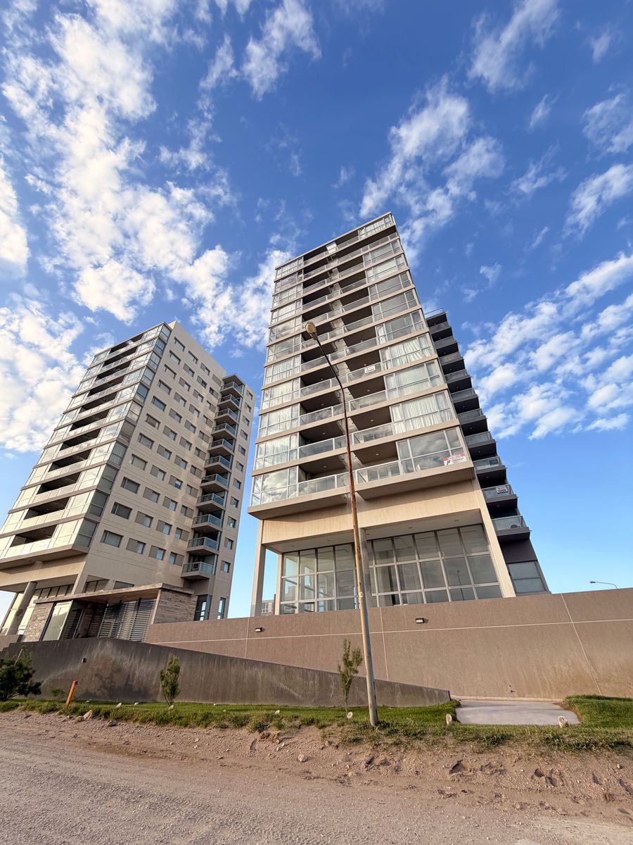 HERMOSO DEPTO FRENTE AL MAR — foto 10