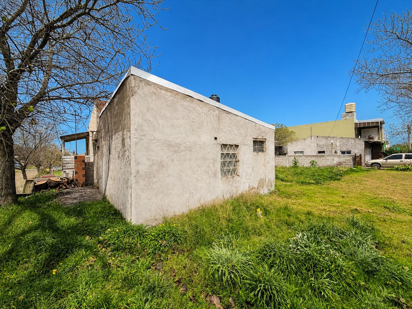 IMPORTANTE LOTE CON CONSTRUCCIÓN A MEJORAR - 2