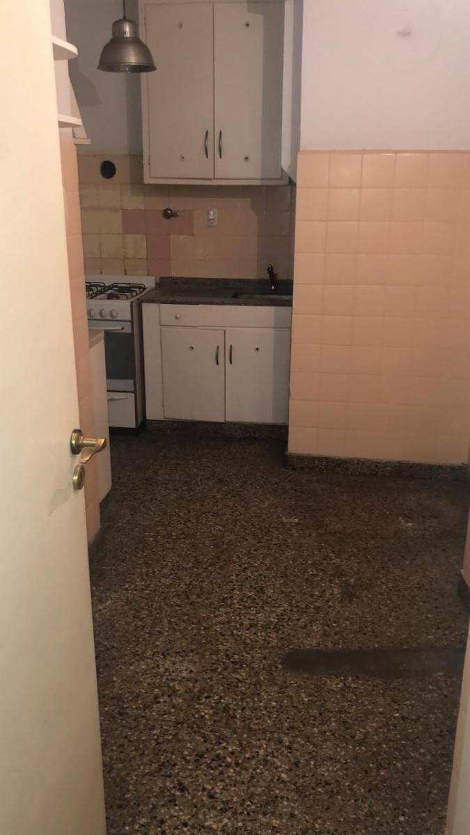 DPTO 3 AMB EN PB AL FRENTE EN VENTA — foto 8