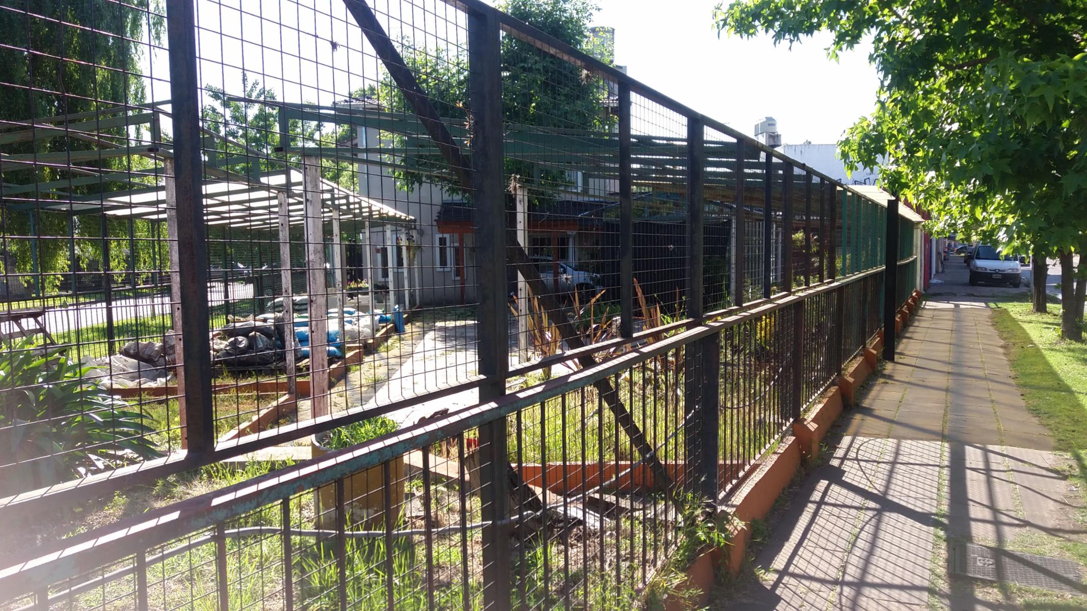 LOCAL COMERCIAL APTO TODO DESTINO. PARQUE CON SALIDA A TRES CALLES. — foto 9