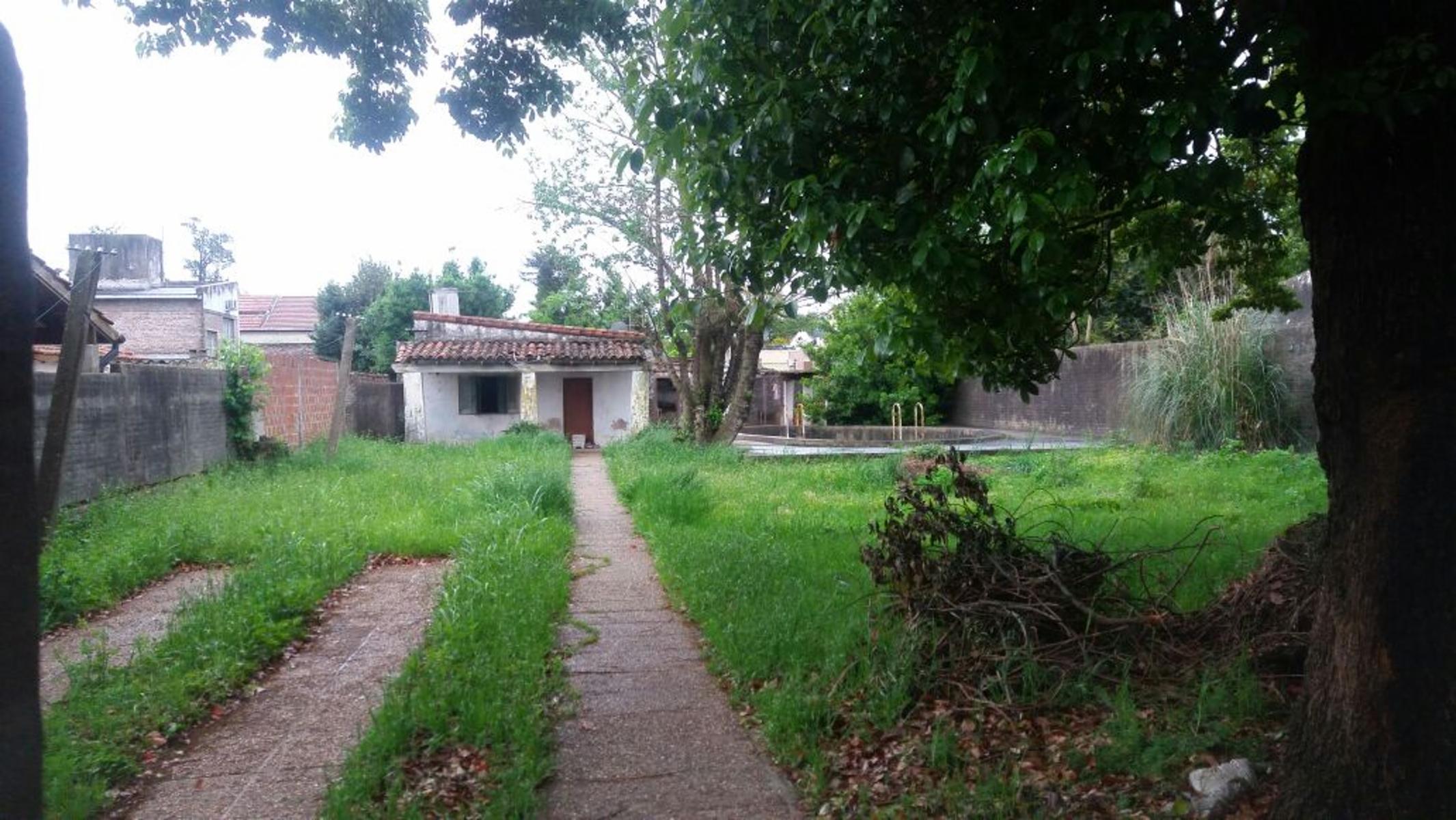 CHALET "A RECICLAR" SOBRE IMPORTANTE TERRENO. — foto 4