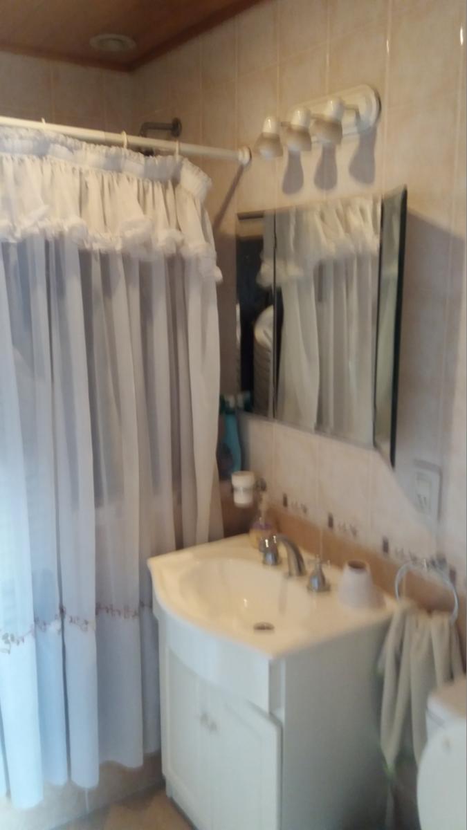 CHALET RECICLADO 4 AMBIENTES CON QUINCHO EN VILLA ARIZA, ITUZAINGO, PBA — foto 6