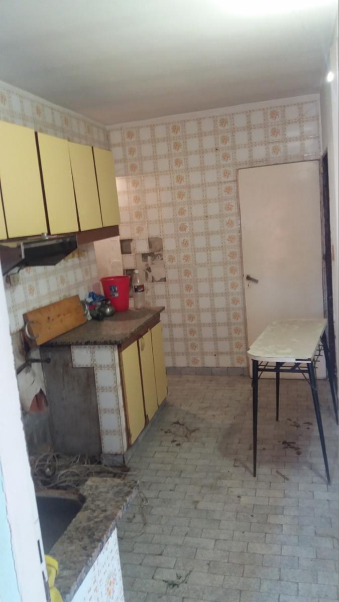 OPORTUNIDAD INVERSOR: 2 PH A RECICLAR CON FONDO, PISCINA Y QUINCHO — foto 8