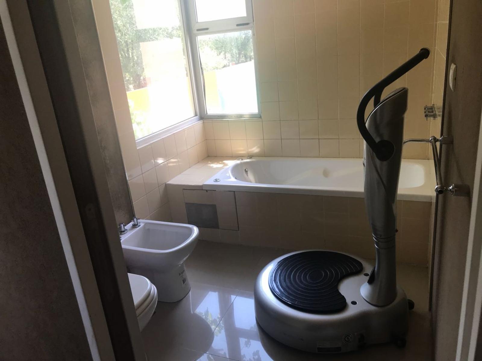 ITUZAINGO N. CHALET MODERNO EN BARRIO CERRADO — foto 9