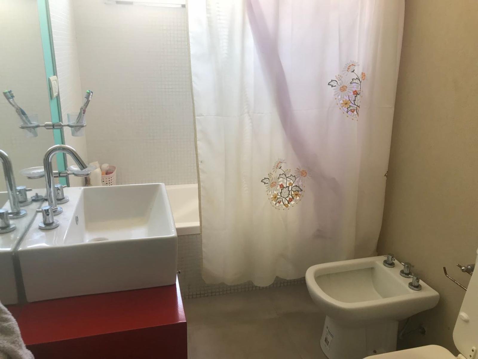 ITUZAINGO N. CHALET MODERNO EN BARRIO CERRADO — foto 12