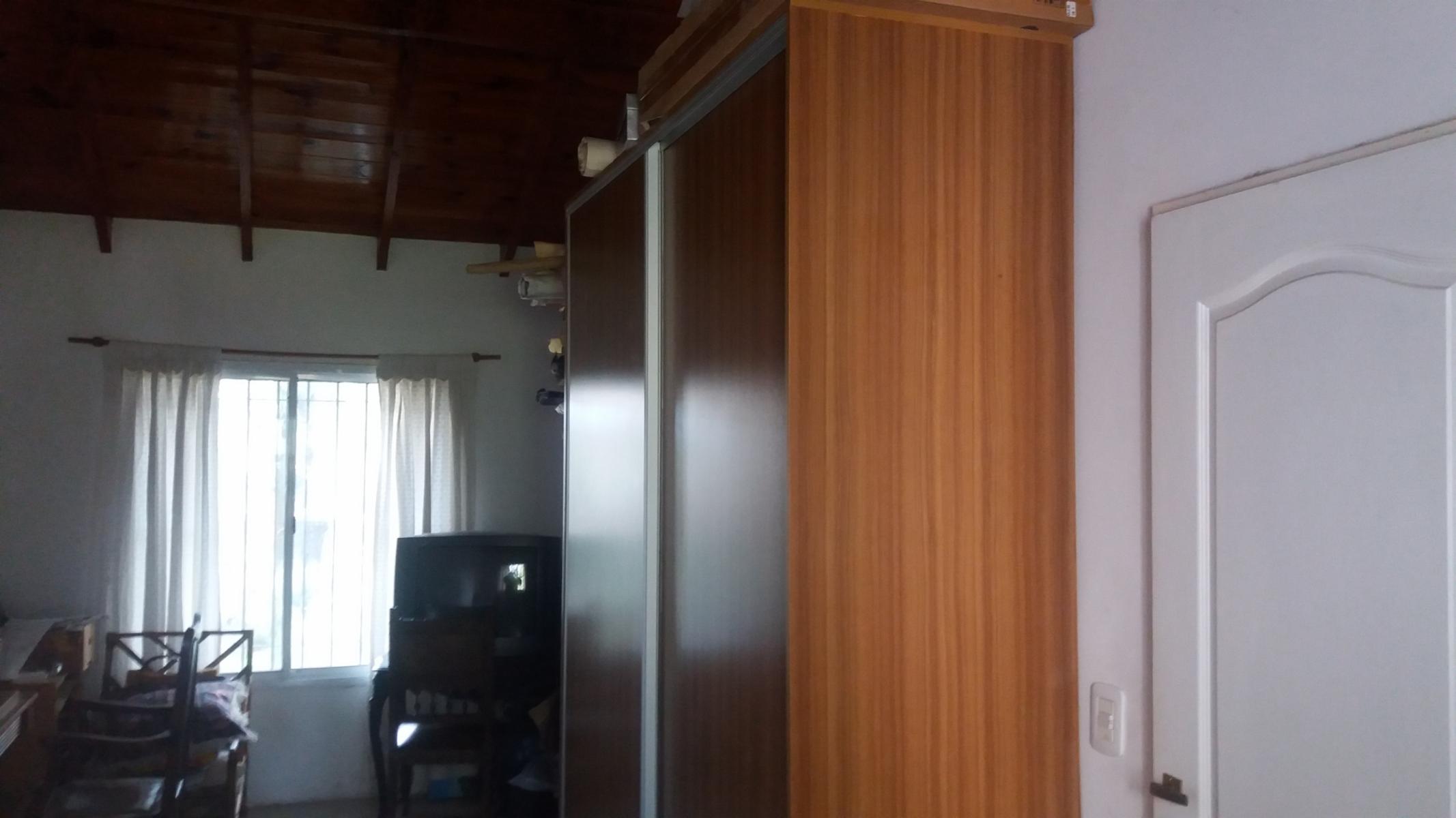 ITUZAINGO N. CHALET NORMANDO EN BARRIO CERRADO — foto 5