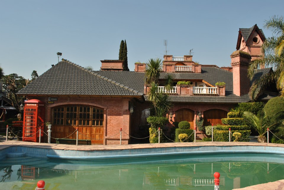 RESIDENCIA PARA FIESTAS - 8