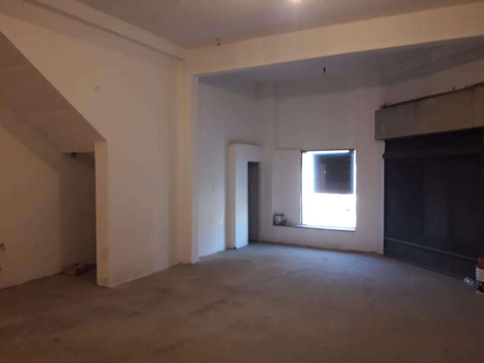 Local 150 m2, 2 baños, A ESTRENAR. Ideal taller, deposito, etc. VENTA O ALQUILER. — foto 5