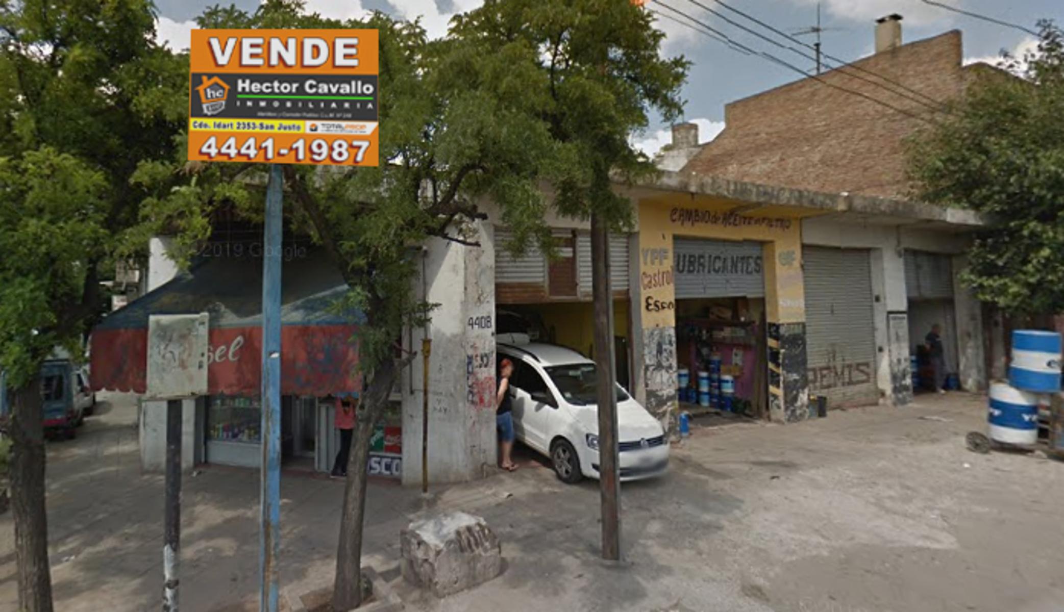 Regia Esquina en Camino de Cintura, 7 locales 270 m2 cub., sobre lote de 360 m2, Zona Industrial