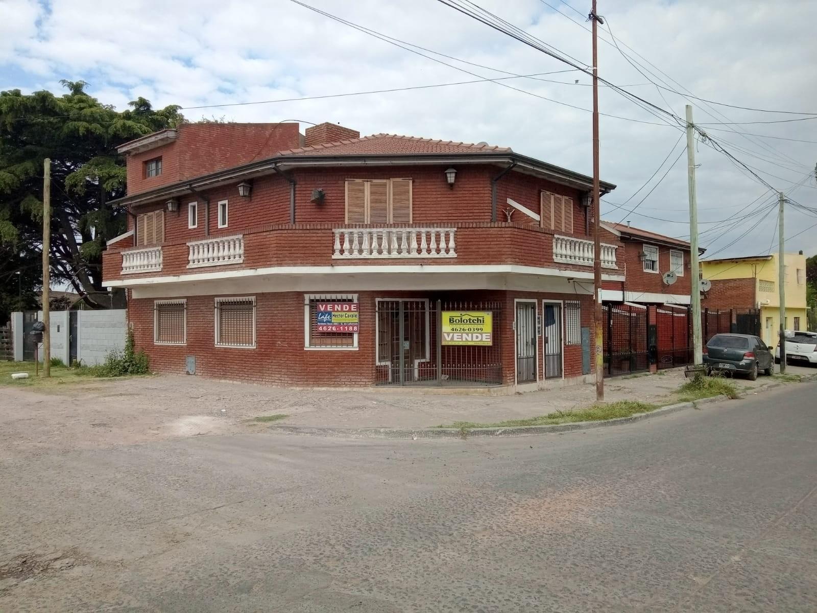 EN VENTA 3 DEPARTAMENTOS JUNTOS O POR SEPARADO