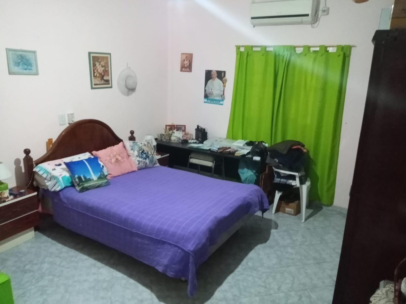 MUY BUENA CASA CON ENTRADA DE AUTO, EN VENTA.ZONA I. CASANOVA — foto 13