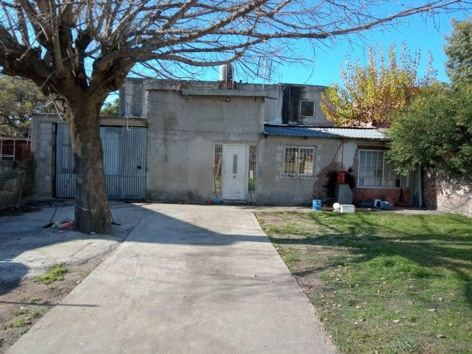 EXCELENTE UBICACIÓN. PROPIEDAD APTA PARA TALLER O DEPOSITO — foto 4