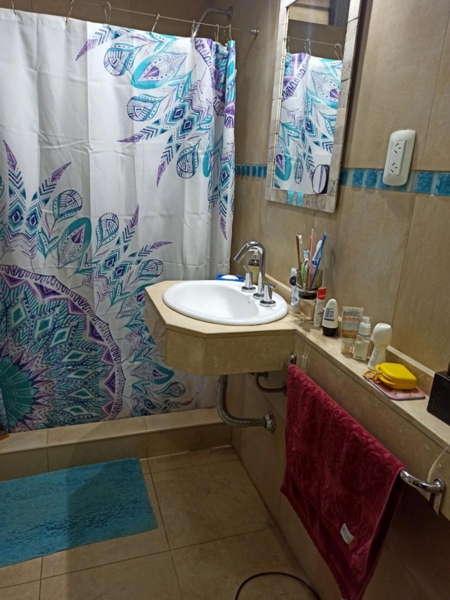 Casa En Venta En Ramos Mejia 3 Amb. Hecha A Nueva, Fondo Libre, Entrada De Auto — foto 4
