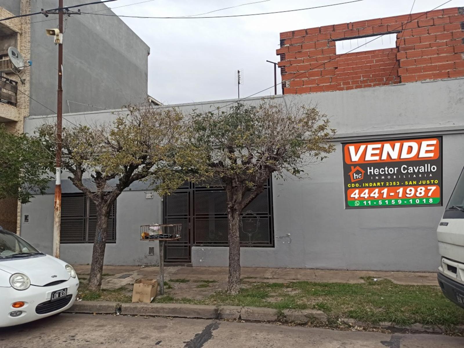 Casa En Venta San Justo 3 Amb. Con Patio