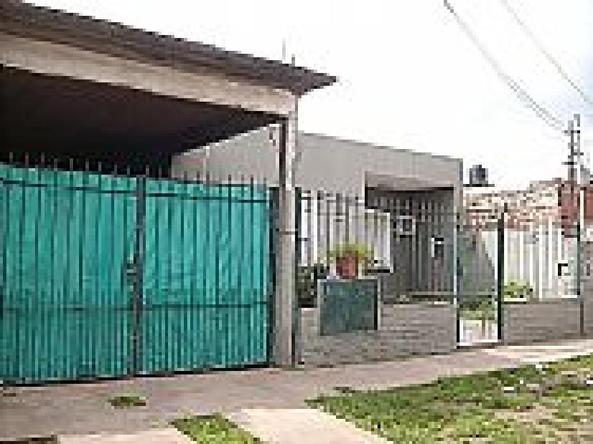 Muy buenas Viviendas para dos familias.
