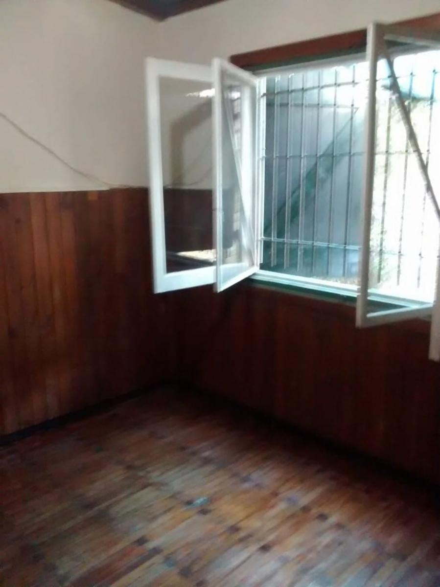 Se vende casa 2 dormitorios.