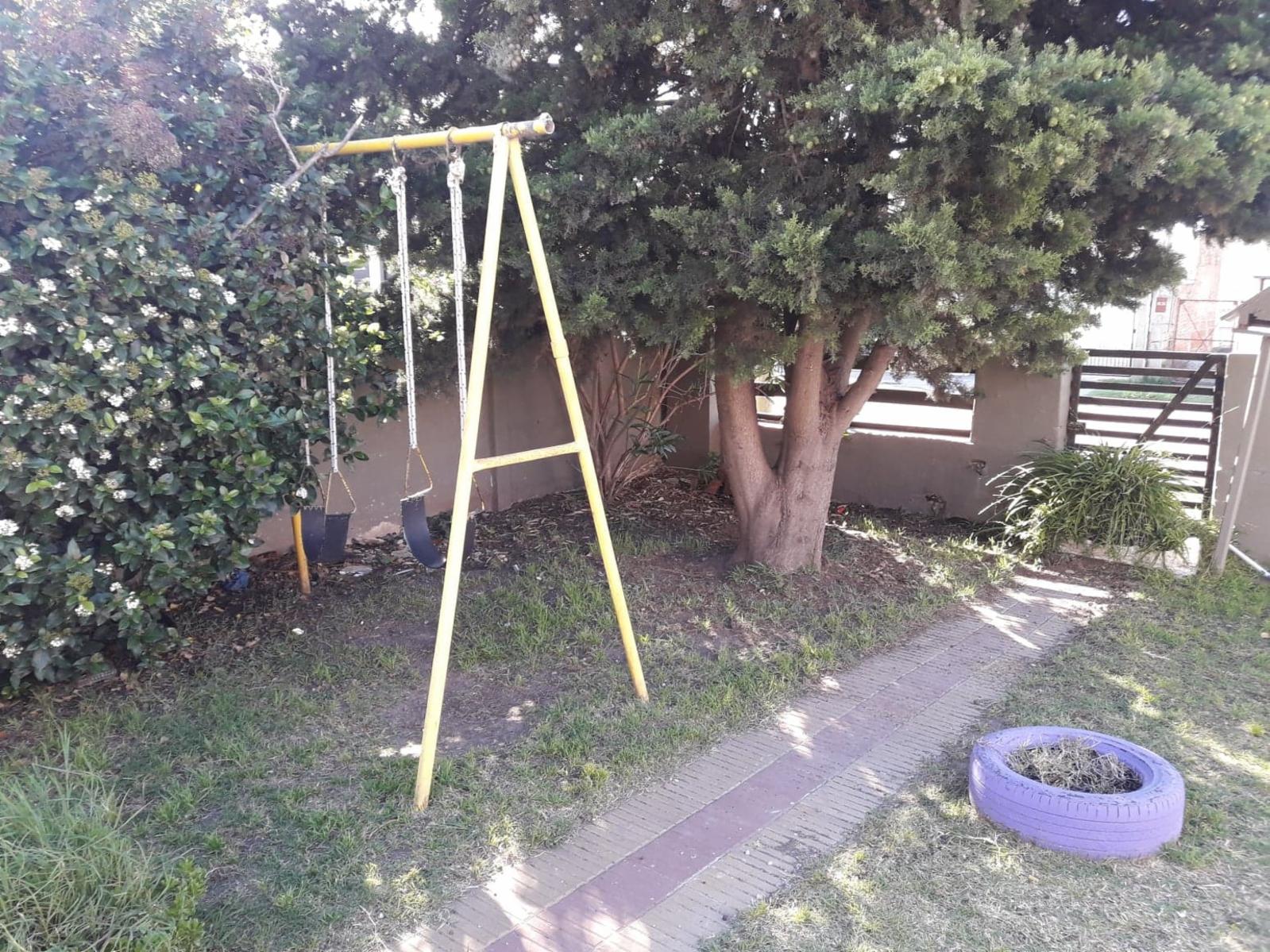 CASA AMPLIA EN VILLA AGUIRRE. — foto 13