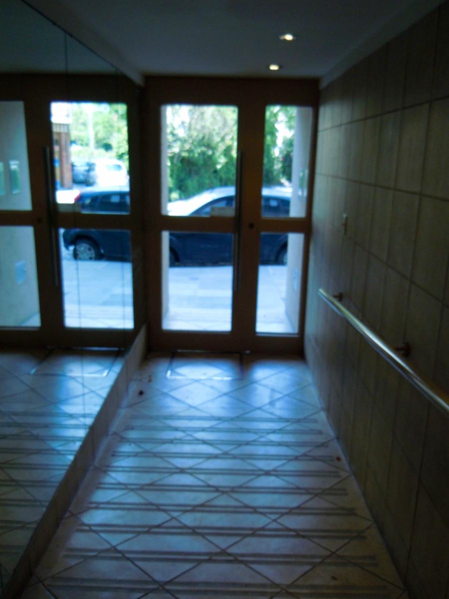 EXCELENTE 2 ambientes, APTO CRÉDITO< al FRENTE, PLANTA BAJA, PATIO, LAVADERO- V.DEVOTO RESIDENCIAL , - 2