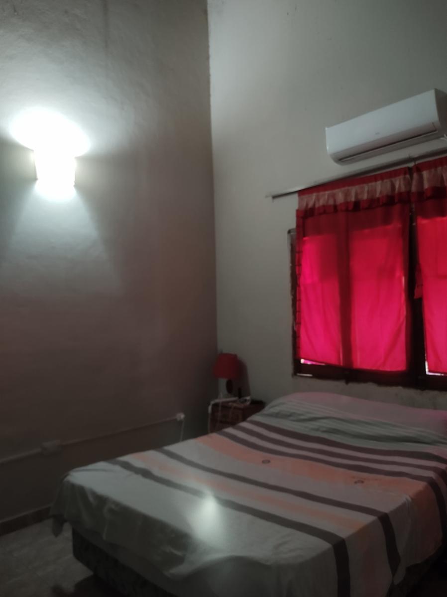 HERMOSA PROPIEDAD EN ESQUINA, CON 2 CASAS PARA USO PROPIO O RENTA