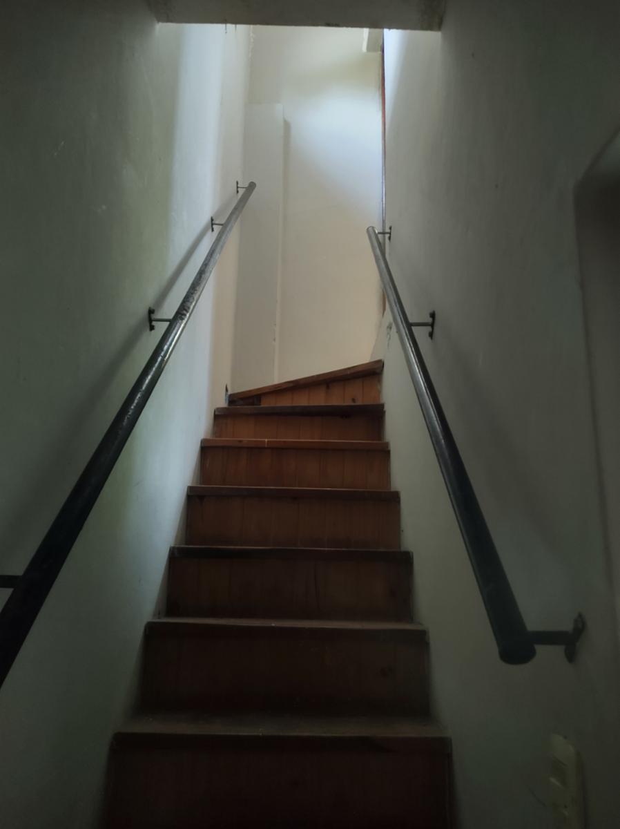 HERMOSA PROPIEDAD EN ESQUINA, CON 2 CASAS PARA USO PROPIO O RENTA — foto 2