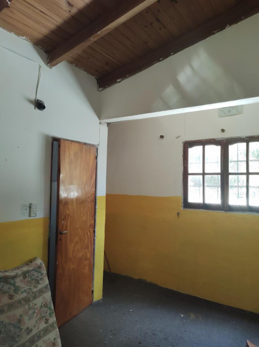 HERMOSA PROPIEDAD EN ESQUINA, CON 2 CASAS PARA USO PROPIO O RENTA — foto 6