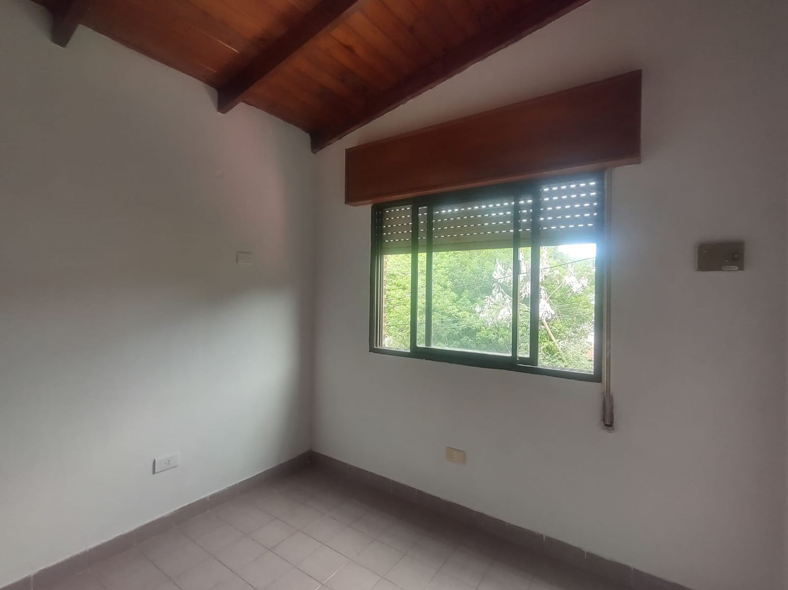 ALQUILO EXCELENTE DEPARTAMENTO DE UN DORMITORIO ZONA CUENCA DEL PLATA YA PASOS DEL CENTRO DE POSADAS - 2